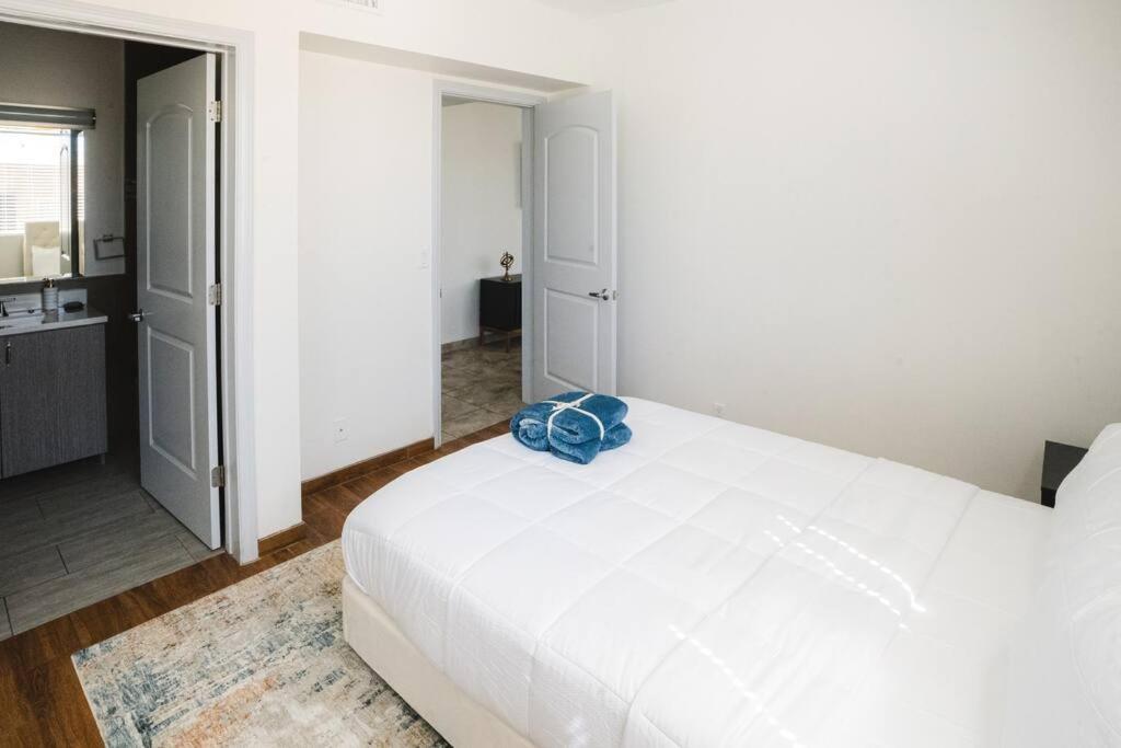 Apartamento Blue Palm Hollywood Aprtments